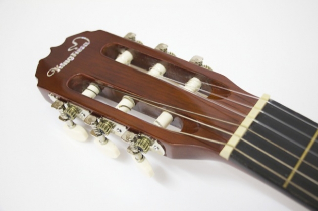 AG3990-39吋古典吉他(原木色) 定價2100 2